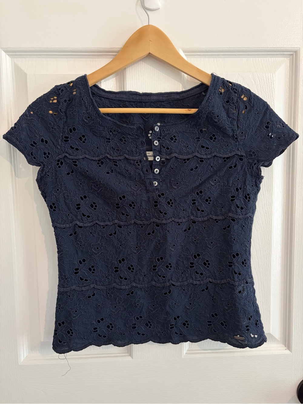 Abercrombie & Fitch Kids Navy Blue Eyelet Lace Tiered T-Shirt - XL